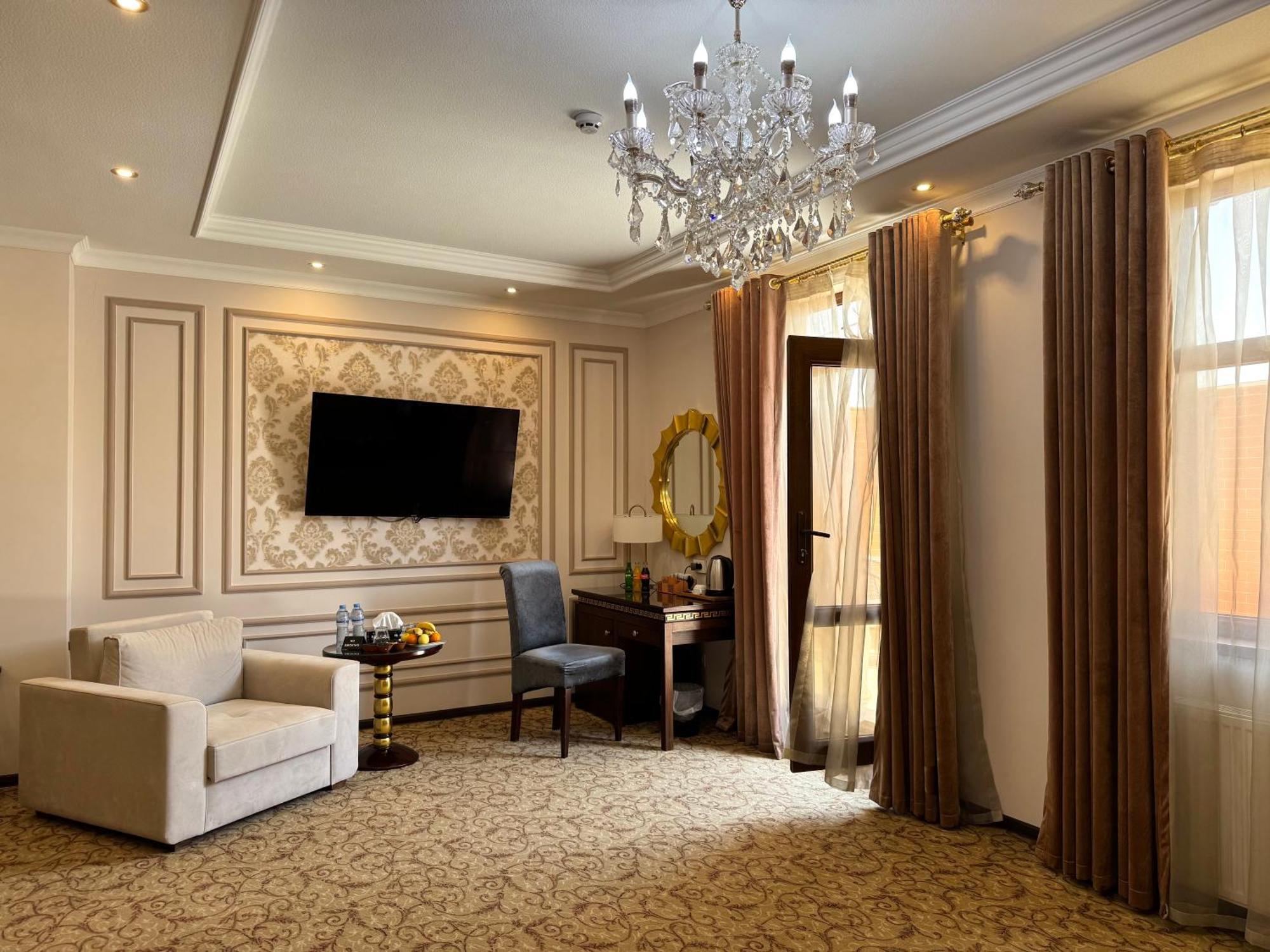 Emirhan Hotel Samarkand Ngoại thất bức ảnh