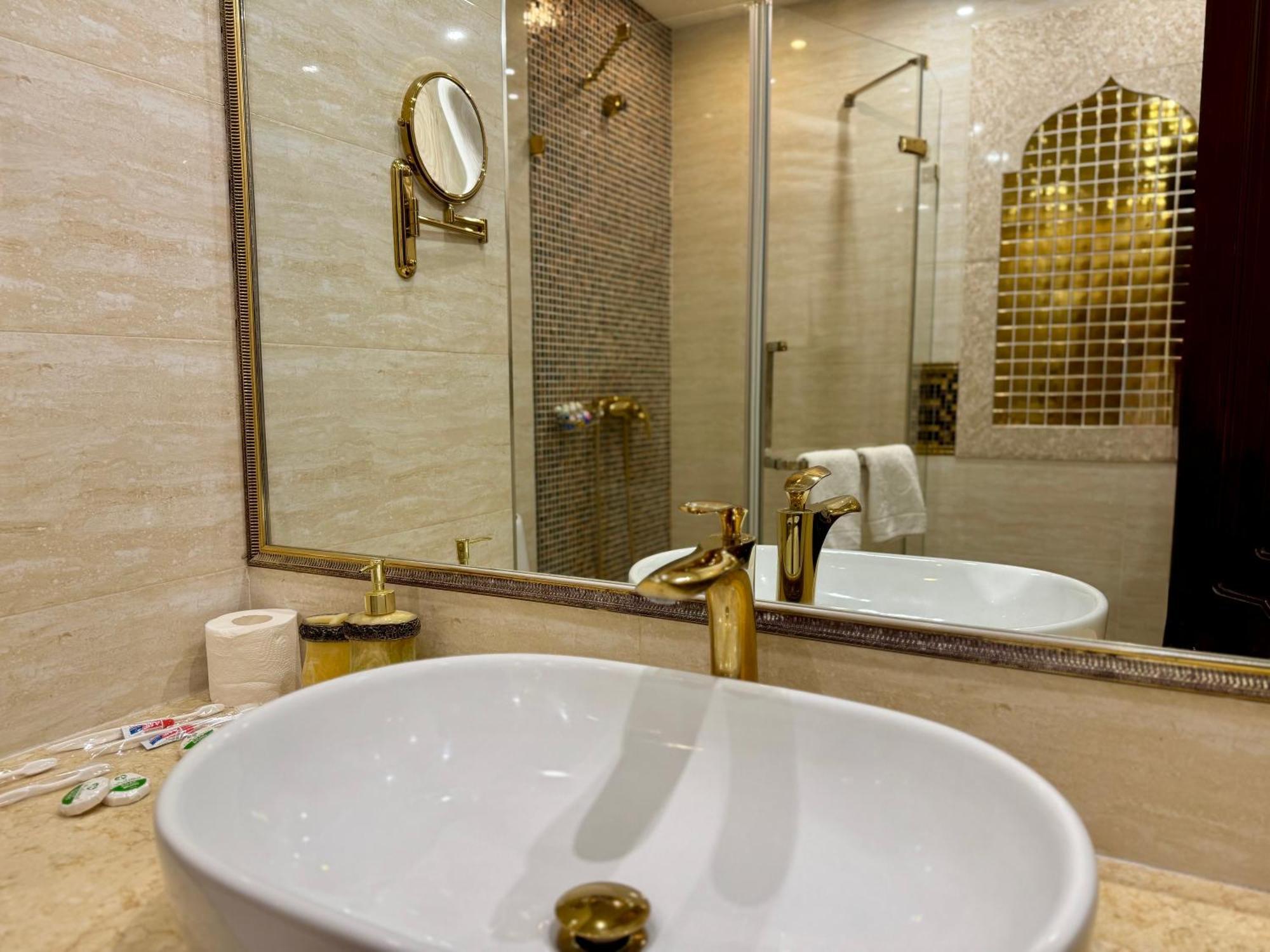 Emirhan Hotel Samarkand Ngoại thất bức ảnh