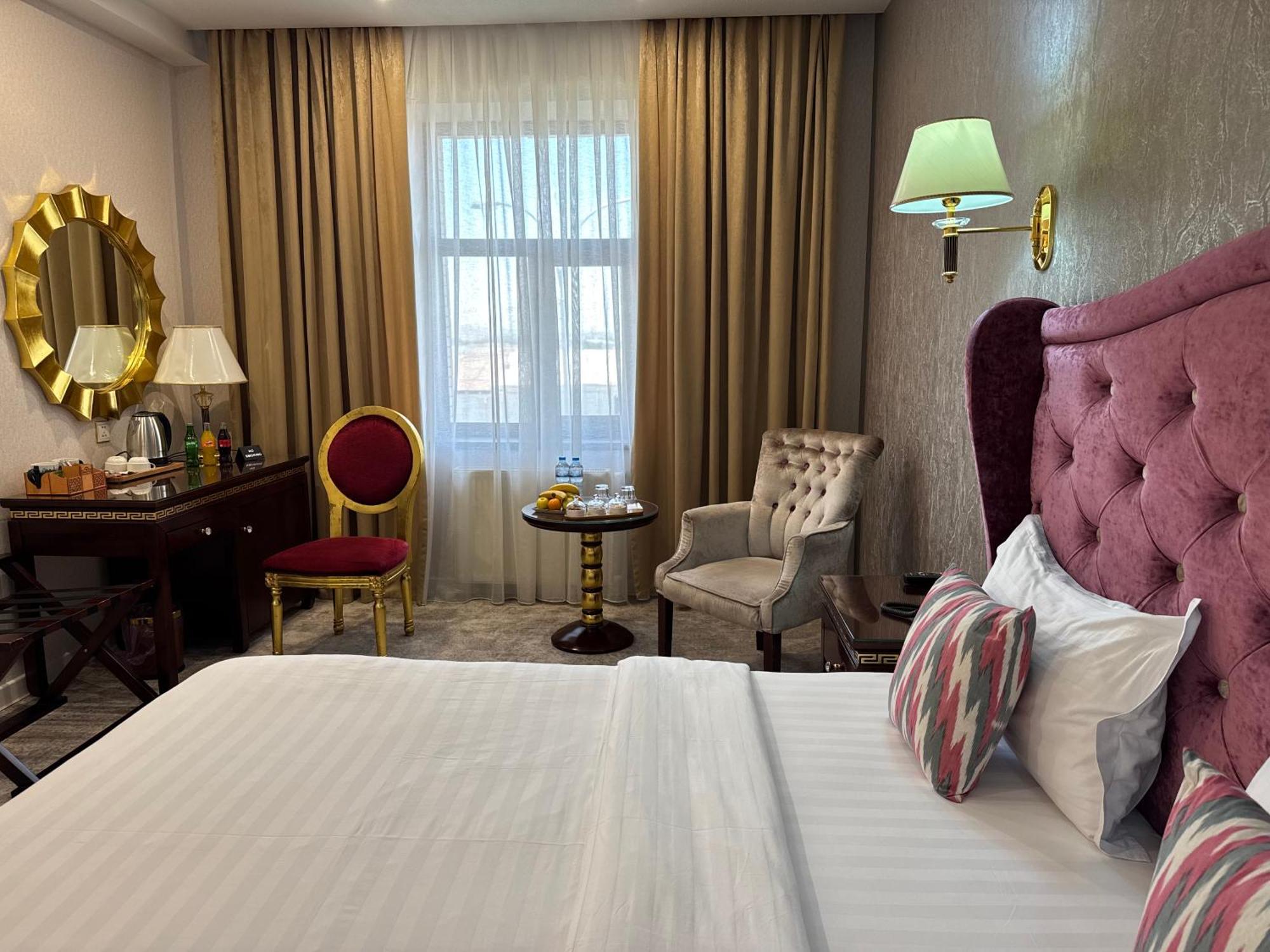 Emirhan Hotel Samarkand Ngoại thất bức ảnh