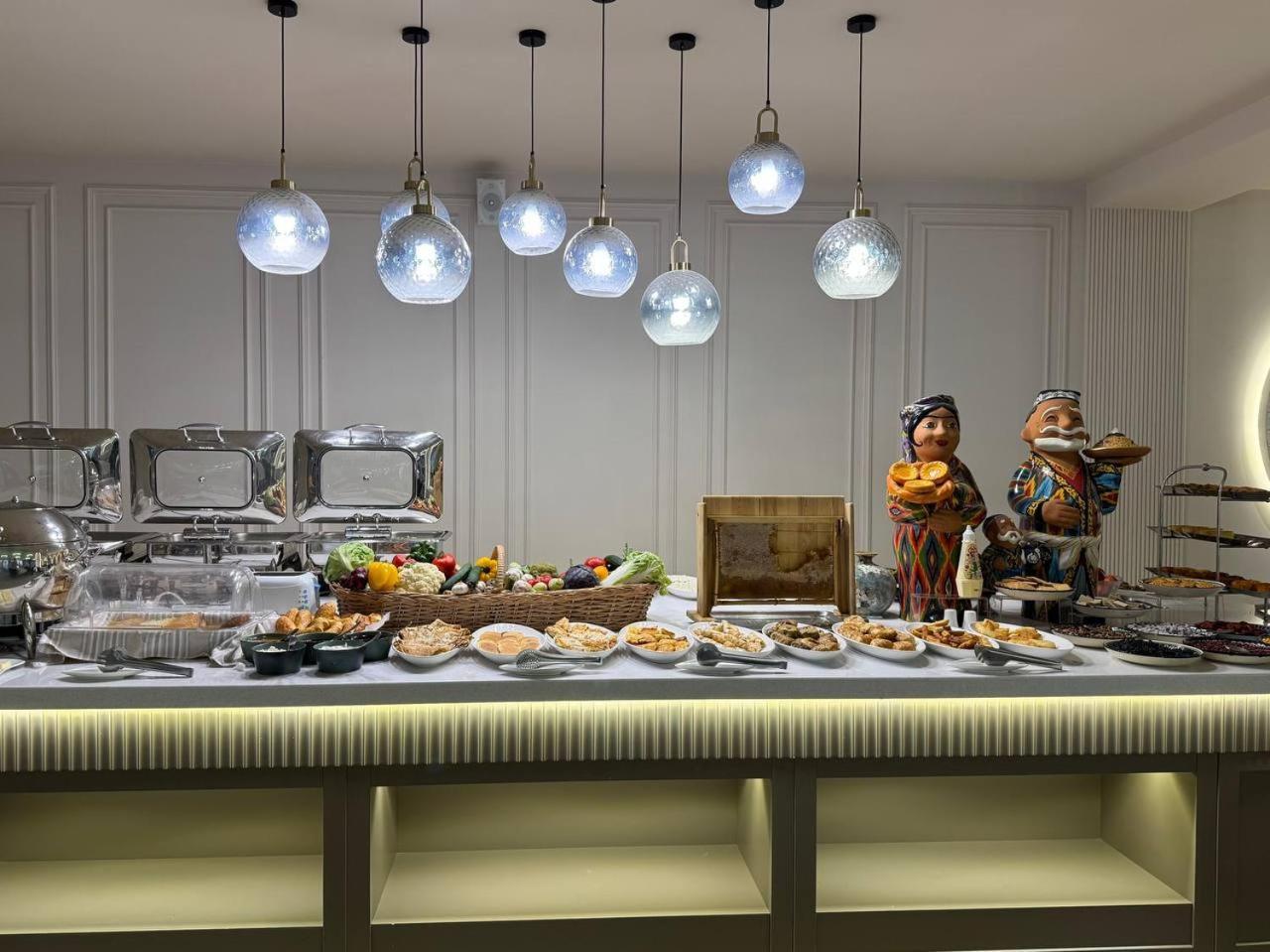 Emirhan Hotel Samarkand Ngoại thất bức ảnh