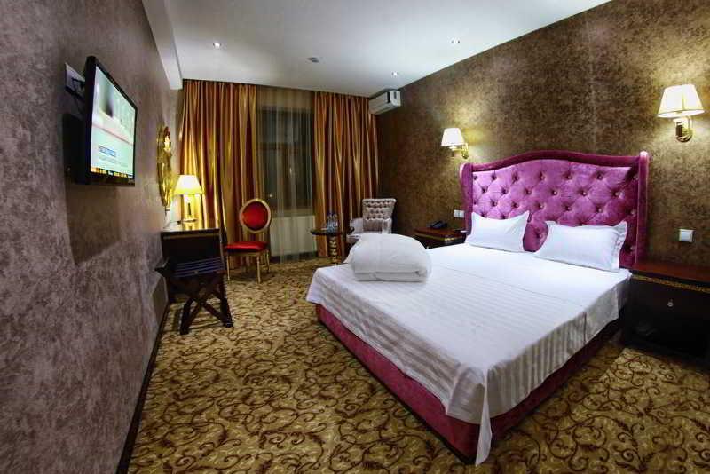 Emirhan Hotel Samarkand Ngoại thất bức ảnh